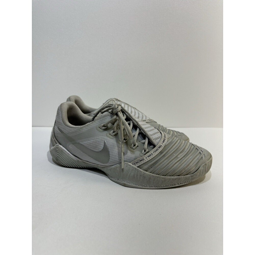 Nike Ballestra 2 Fencing Shoes size M4 white, metallic grey